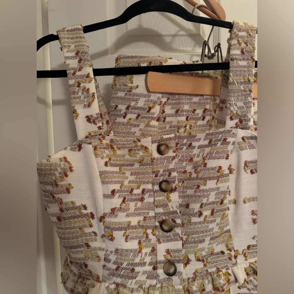 Sezane Felicia Skirt and Heidi Blouse Sezane-  fitted woven - Picture 3 of 10